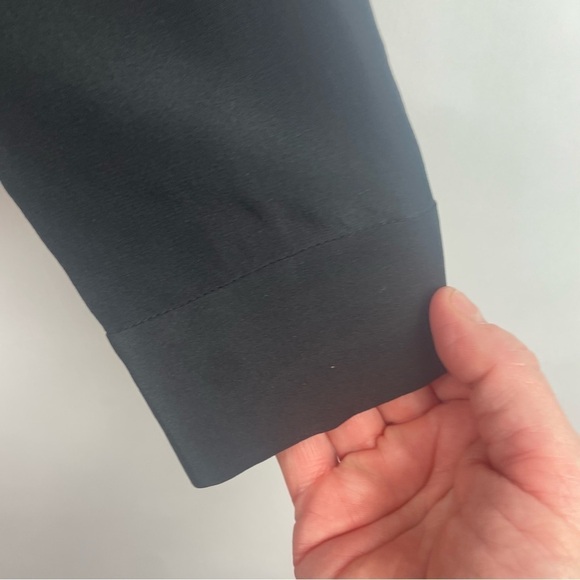 Diane Von Furstenburg Windona Black Panther Lace 100% Silk Blouse V-Neck Size 6 - Picture 5 of 16